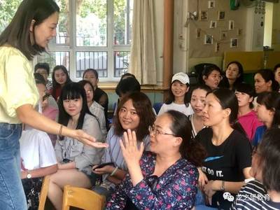 家園同心共筑，圓滿龍堡童年——龍之堡家庭教育成長中心開學第一課暨班級家長會圓滿舉行